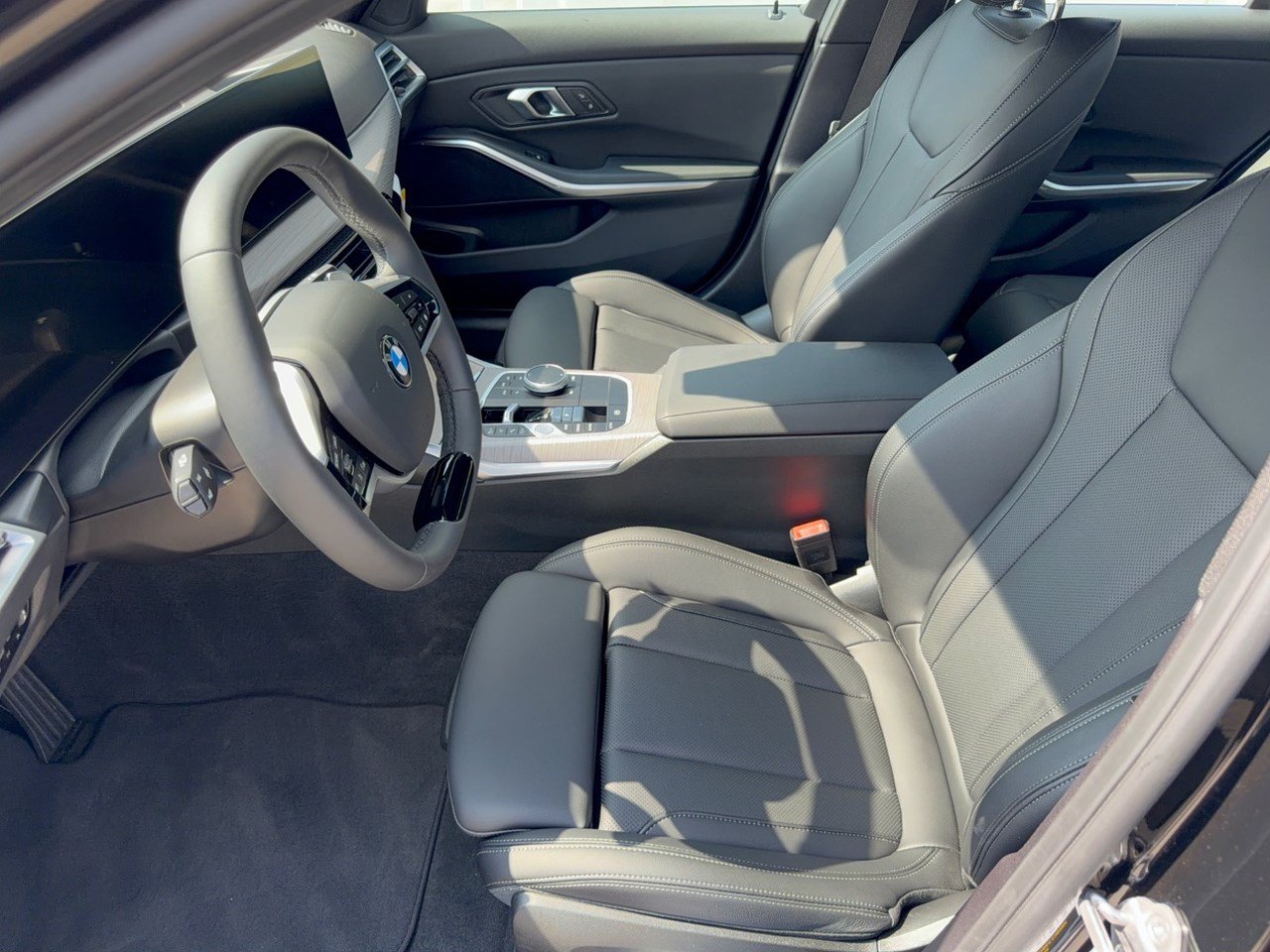 Used 2026 BMW 330i Sedan RWD image 5