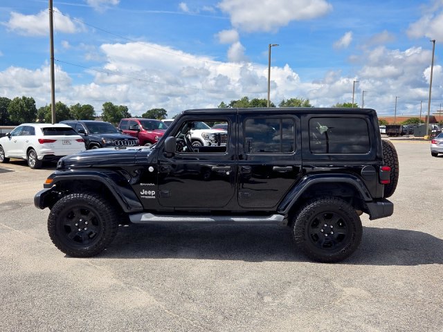 Used 2019 Jeep Wrangler Unlimited Sahara w/ Safety Group AWD/4WD image 4