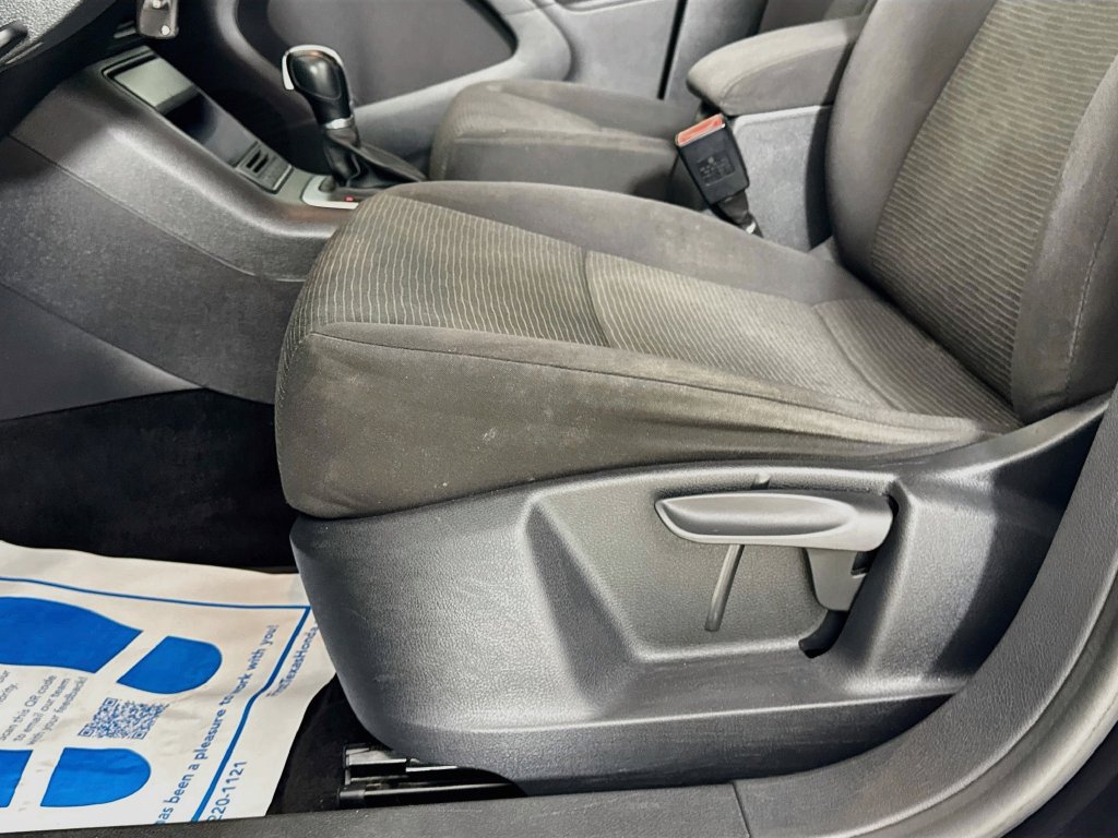 Used 2017 Volkswagen Tiguan S FWD image 23