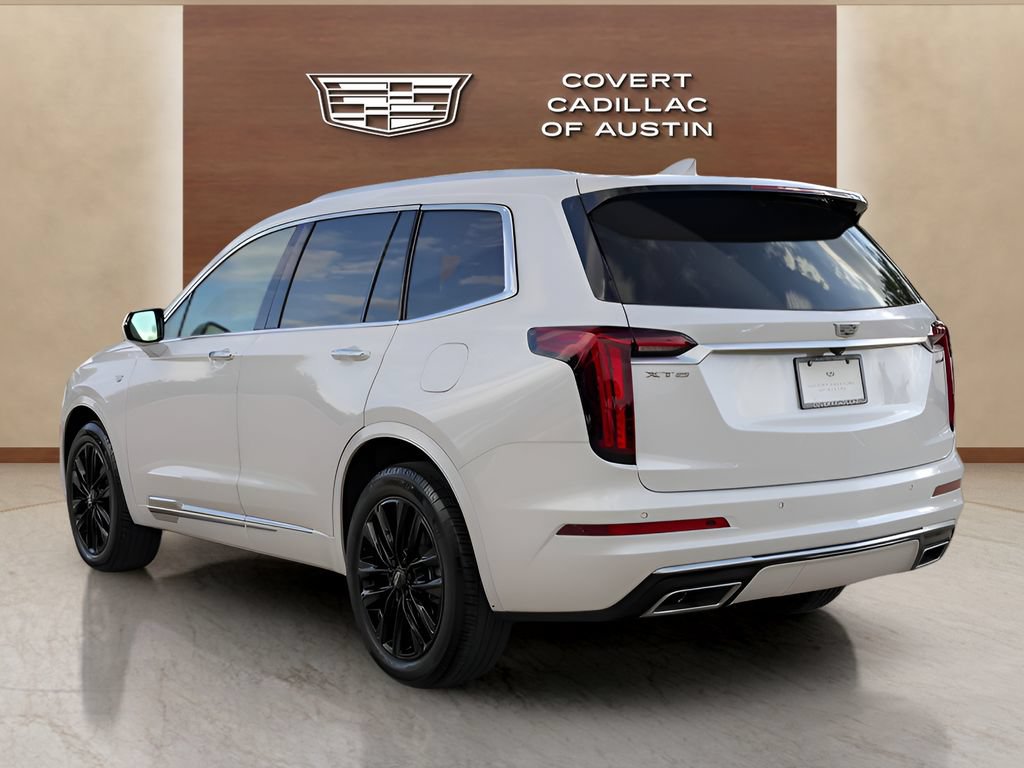 Used 2025 Cadillac XT6 Luxury w/ LPO, Bronce Accent Package FWD image 3