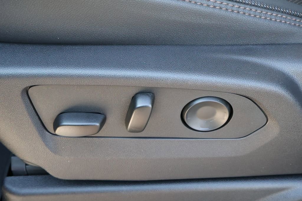 New 2026 Chevrolet Tahoe High Country w/ Sun And Tow Package image 18