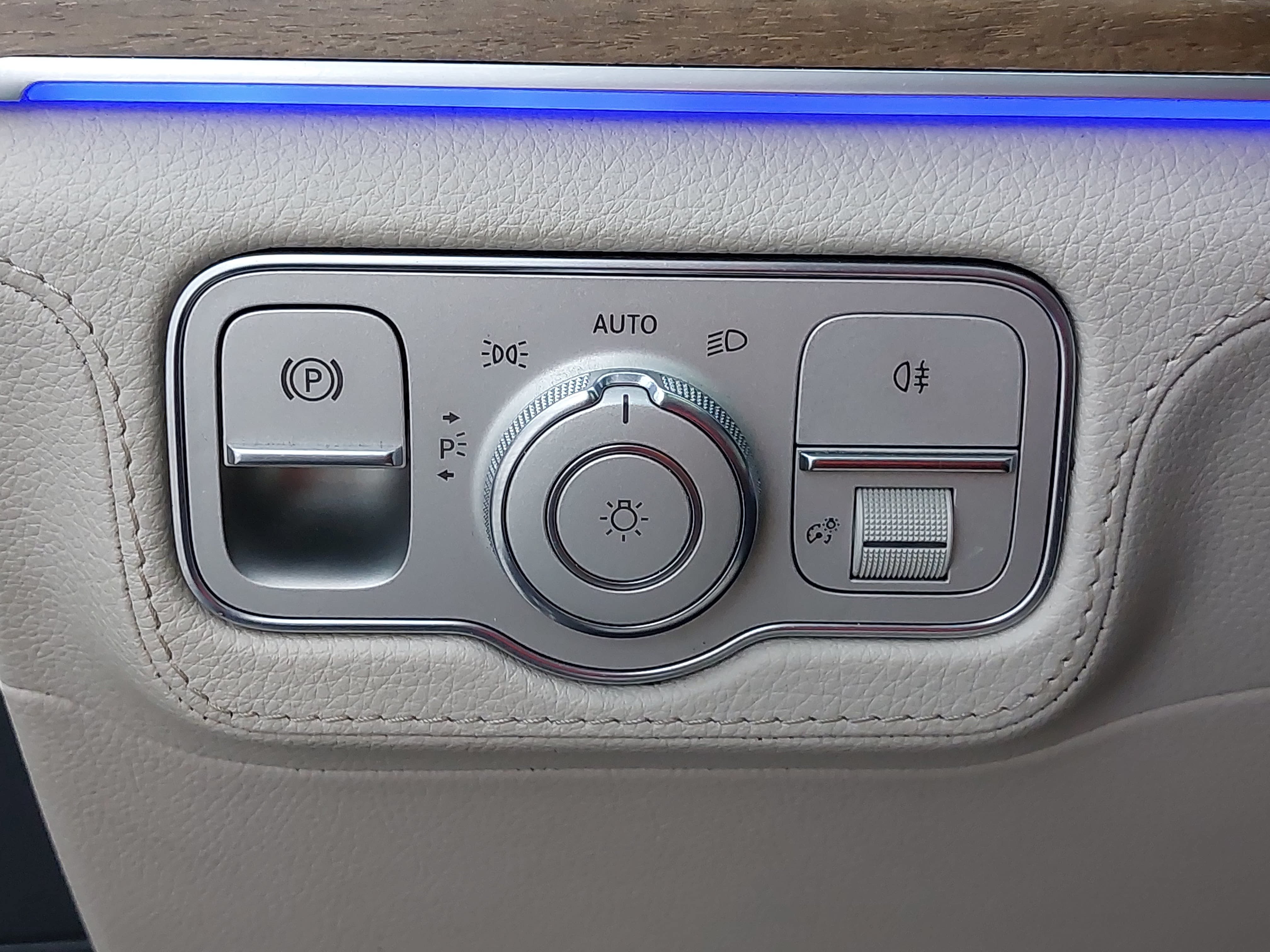 Used 2020 Mercedes-Benz GLS 450 4MATIC image 30