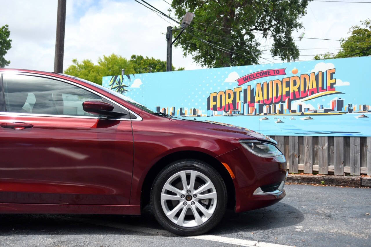 Used 2015 Chrysler 200 Limited FWD image 33
