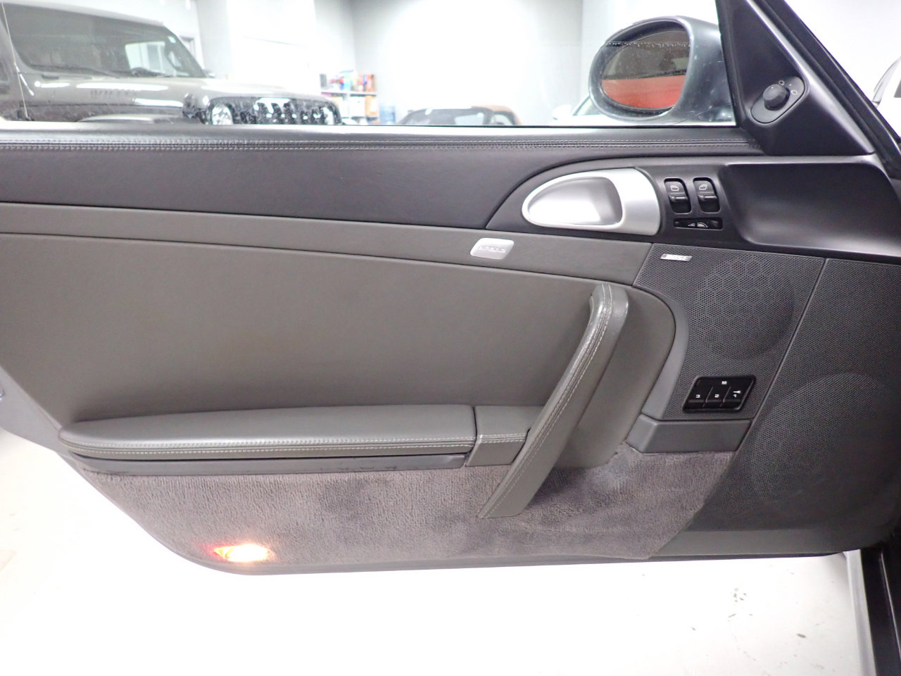 Used 2006 Porsche 911 Carrera S image 8