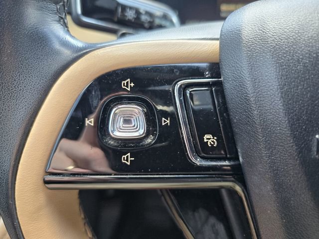 Used 2021 Lincoln Corsair Reserve w/ Equipment Group 201A image 27