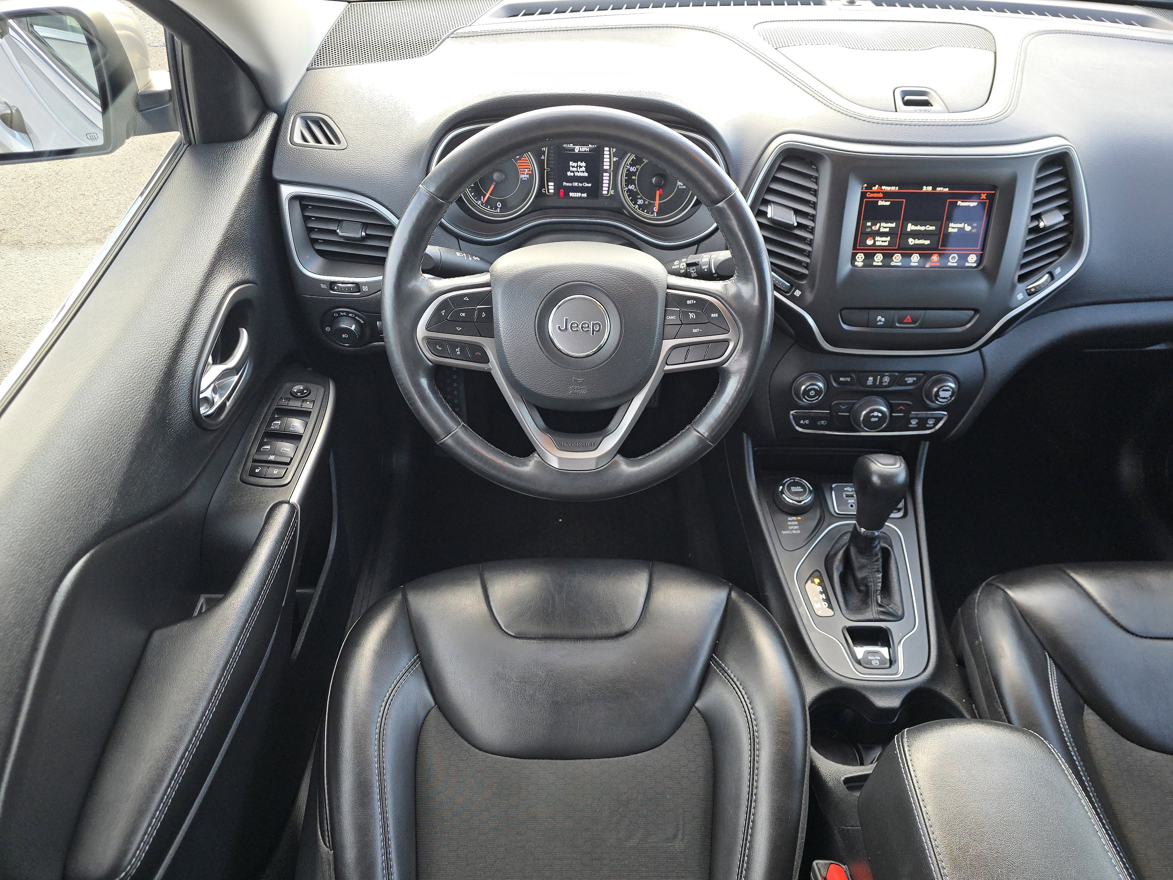 Used 2020 Jeep Cherokee Latitude Plus w/ Cold Weather Group image 19