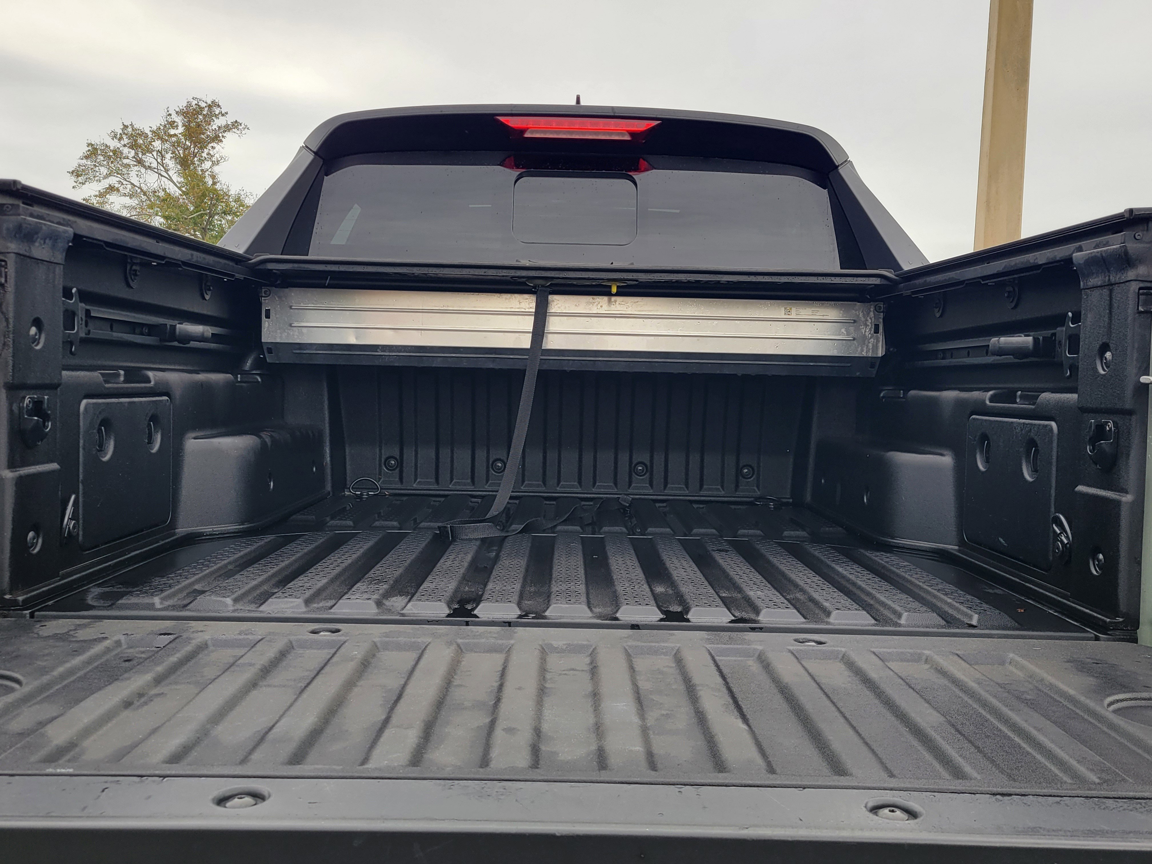 Used 2023 Hyundai Santa Cruz SEL w/ Activity Package image 6