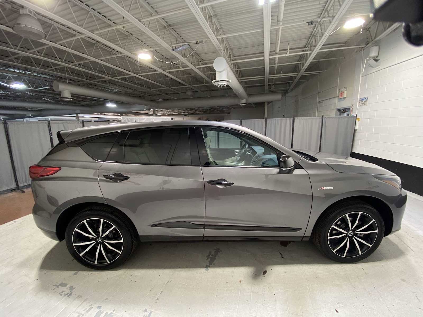 Used 2025 Acura RDX A-Spec image 27