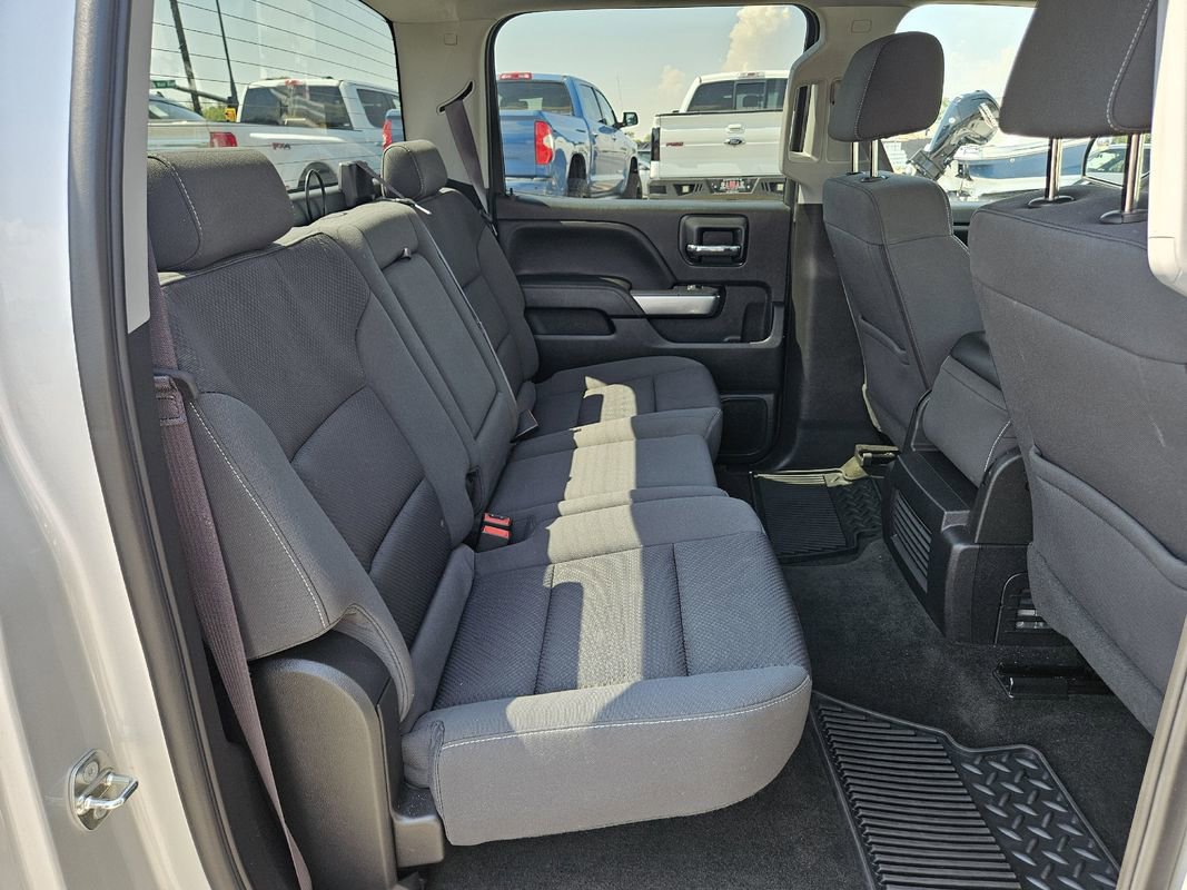 Used 2017 Chevrolet Silverado 1500 LT w/ LT Eassist Package AWD/4WD image 31