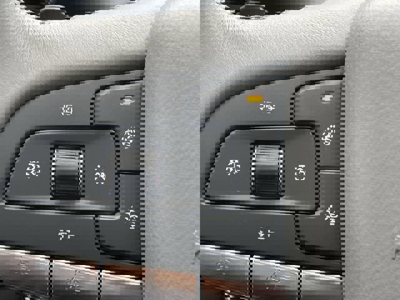 Certified 2024 Cadillac XT6 Premium Luxury w/ LPO, Floor Liner Package image 26