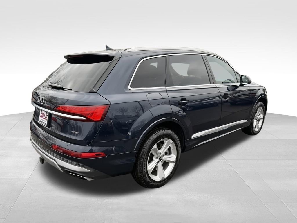 Used 2025 Audi Q7 3.0T Premium AWD/4WD image 7
