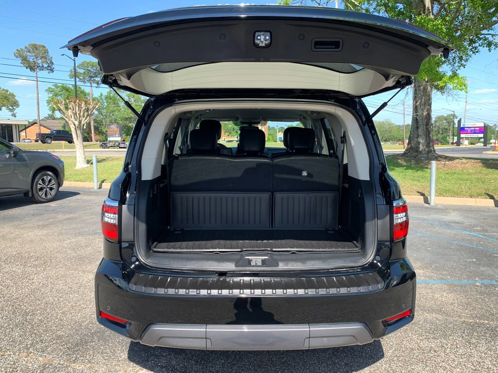 Used 2023 Nissan Armada SV w/ Cargo Package RWD image 8