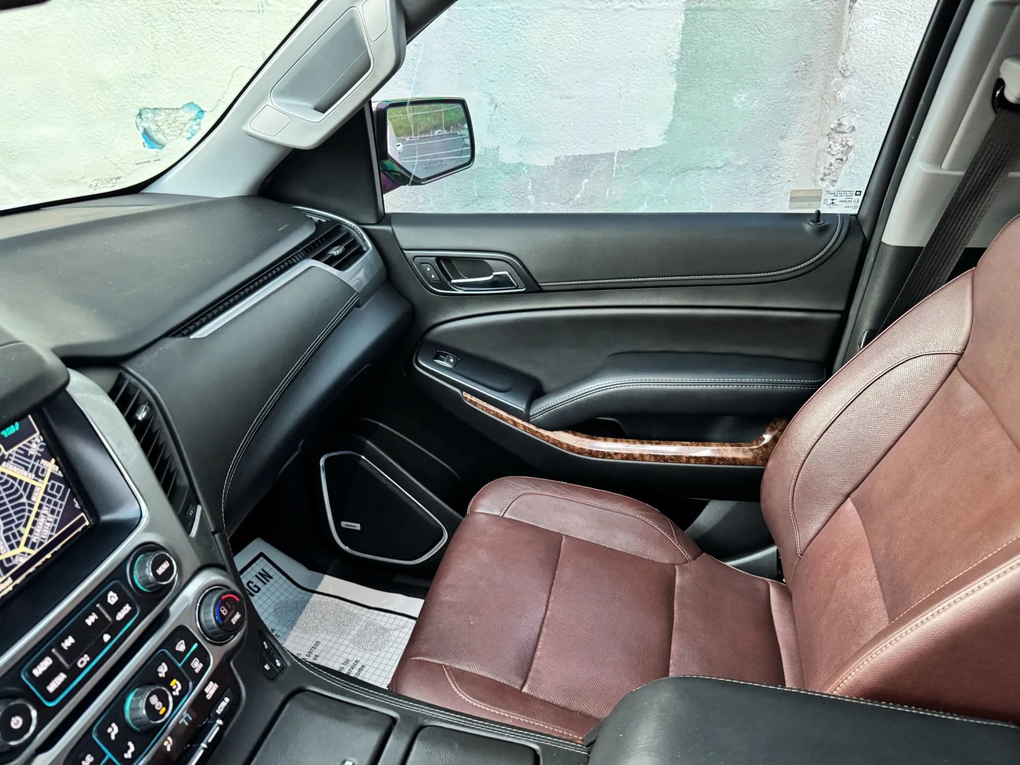 Used 2020 Chevrolet Suburban Premier w/ Premier Plus Edition image 21