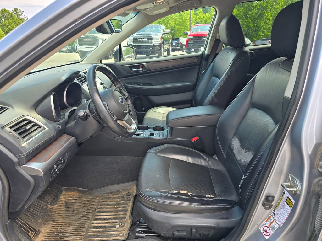 Used 2018 Subaru Outback 2.5i Limited AWD/4WD image 4