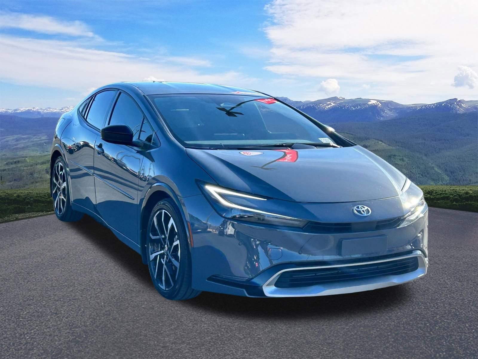 Used 2025 Toyota Prius Plug-In Hybrid image 7