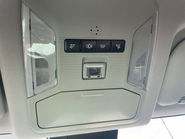 Used 2020 Toyota RAV4 LE FWD image 33