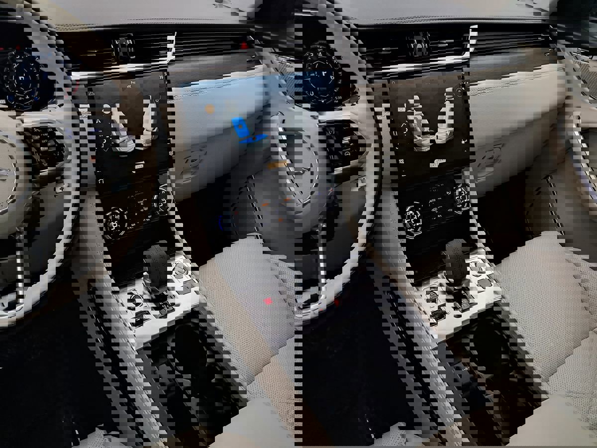 Used 2021 Jaguar F-PACE S image 23