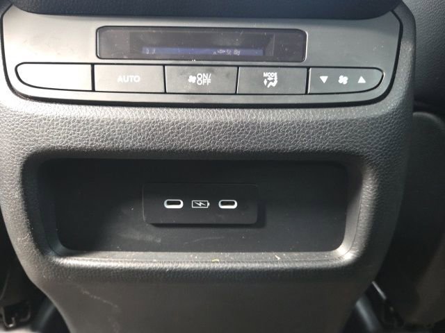 Used 2025 Honda Pilot Touring image 19