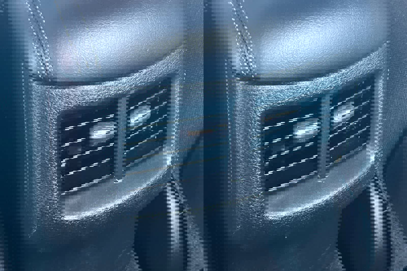 Used 2023 Dodge Challenger GT image 15