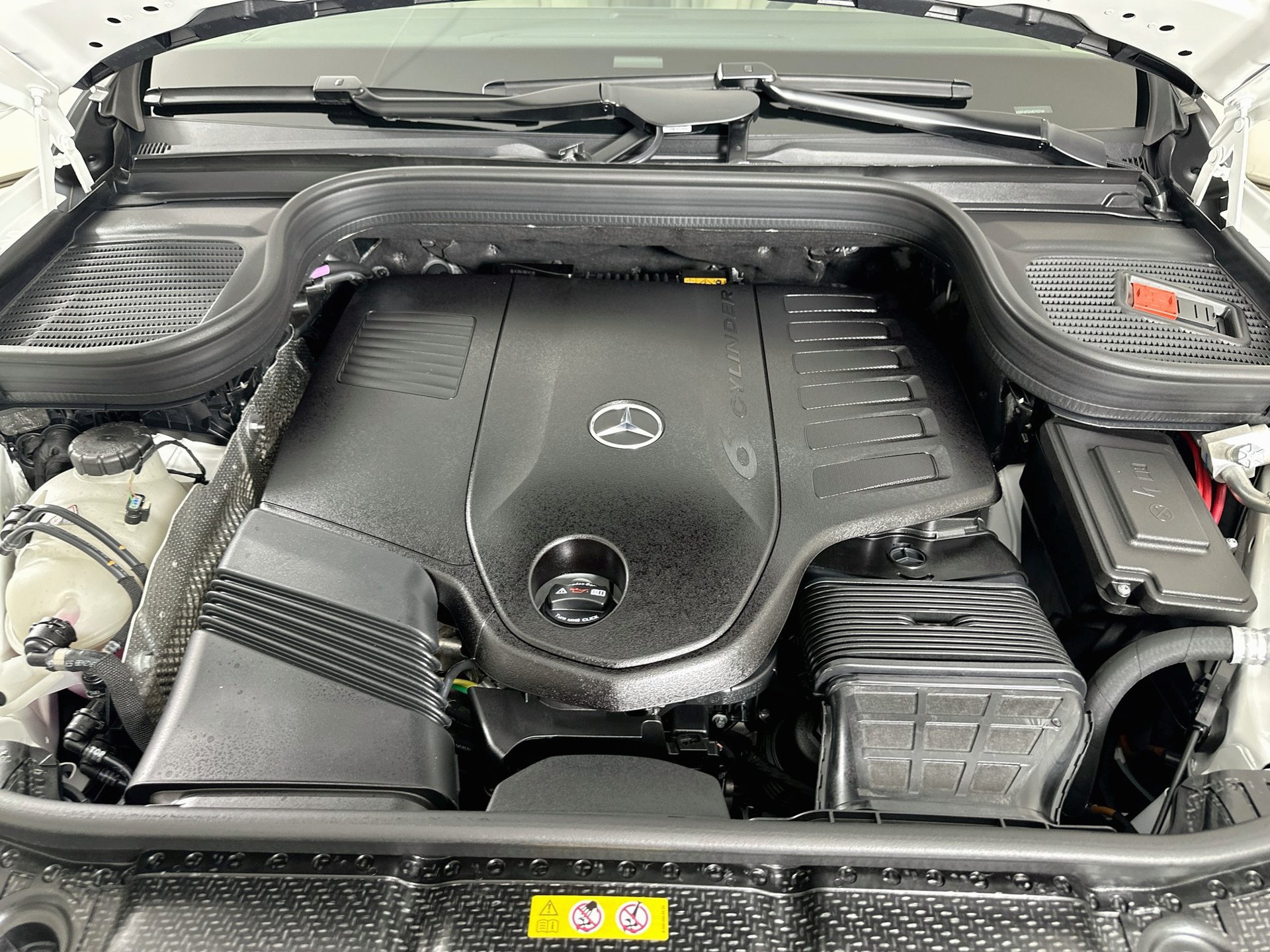 New 2027 Mercedes-Benz GLS 450 4MATIC image 33