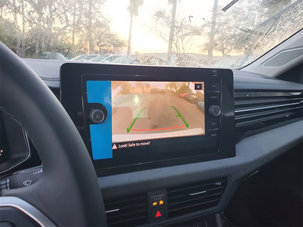 New 2025 Volkswagen Jetta SE image 11