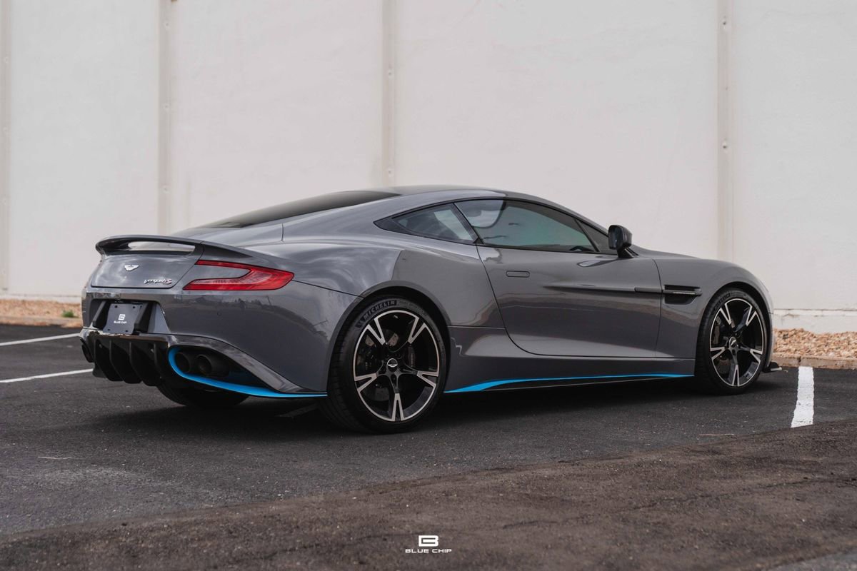 Used 2018 Aston Martin Vanquish S image 20