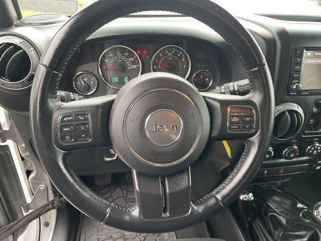 Used 2018 Jeep Wrangler Unlimited Sport w/ Dual Top Group image 13