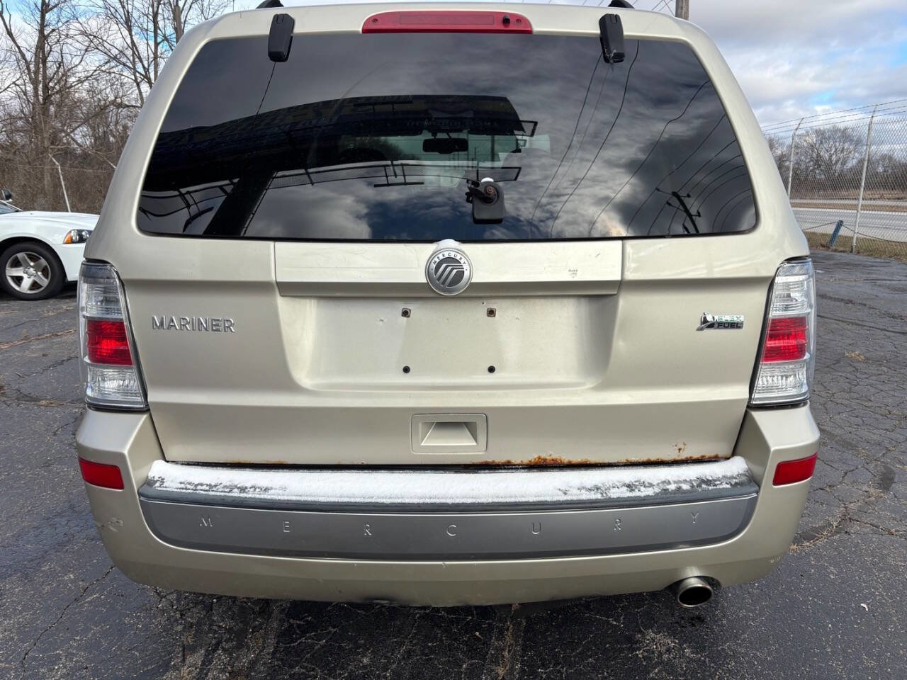 Used 2010 Mercury Mariner 4WD image 4