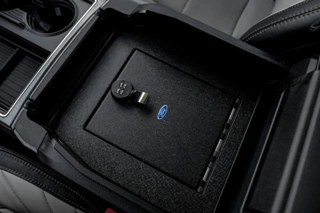 Used 2020 Ford F450 Limited w/ FX4 Off-Road Package AWD/4WD image 25