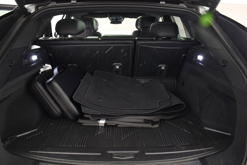 Used 2024 Cadillac Lyriq Luxury image 23