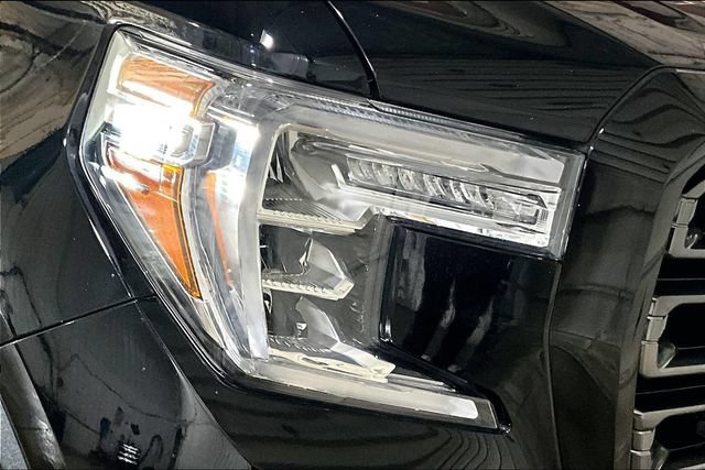 Used 2021 GMC Sierra 1500 AT4 w/ AT4 Value Package AWD/4WD image 4