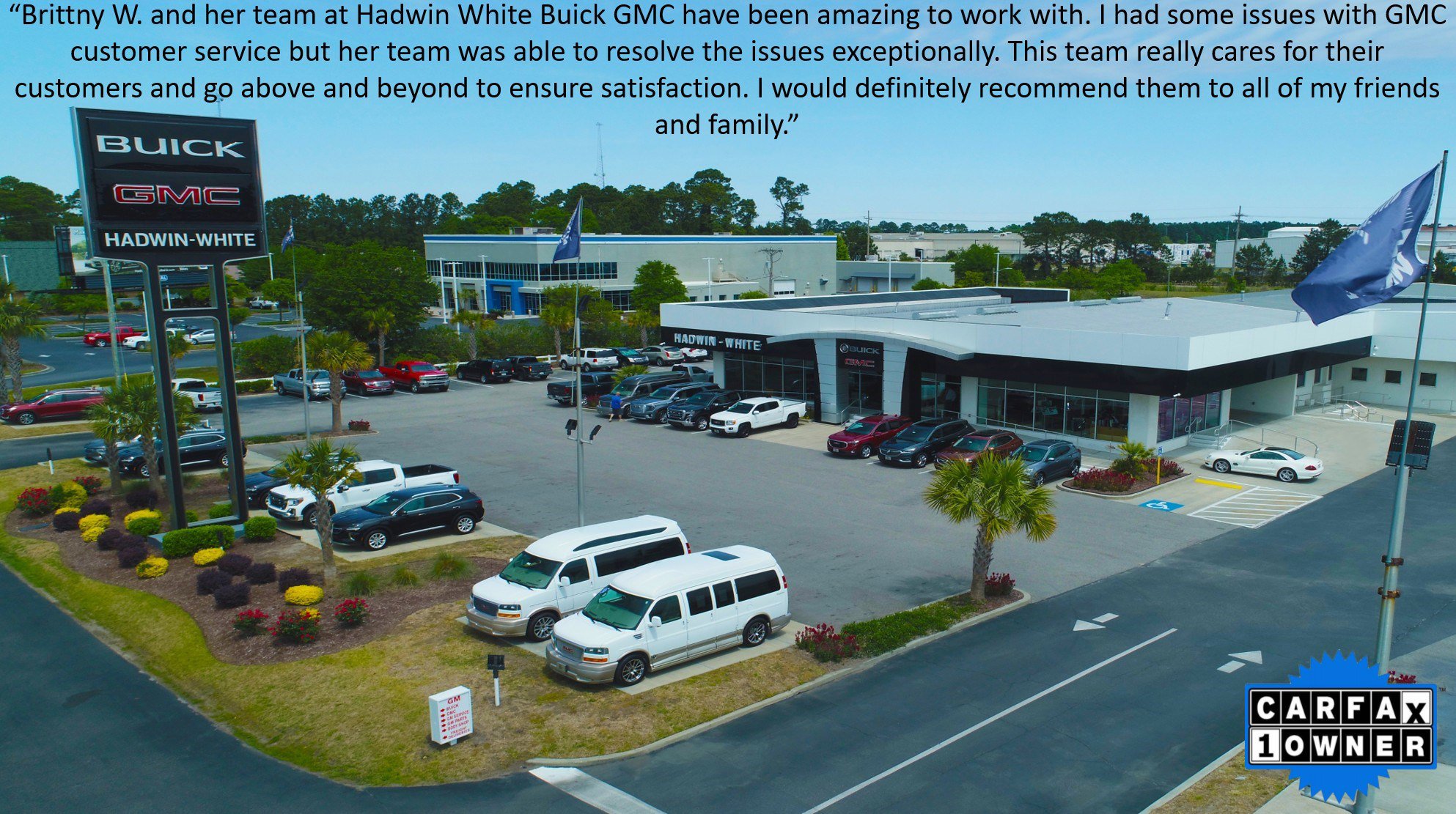 Used 2023 GMC Terrain Denali w/ Denali Premium Package image 3