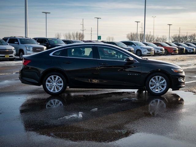 Used 2025 Chevrolet Malibu LT image 5
