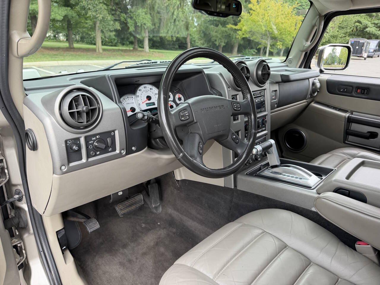 Used 2003 HUMMER H2 w/ Preferred Equipment Group AWD/4WD image 12