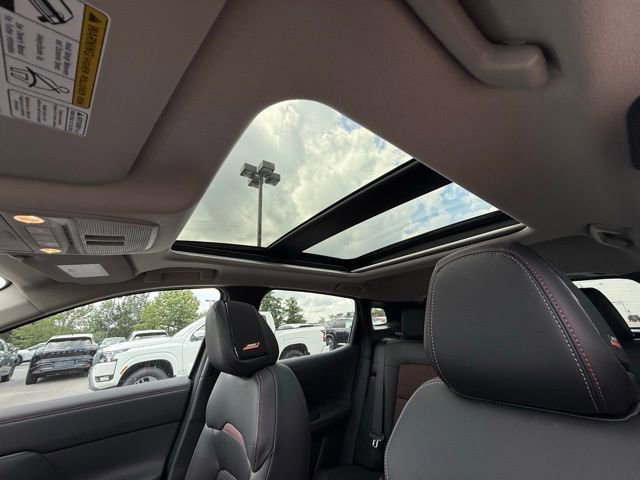 New 2025 Nissan Kicks SR w/ SR Premium Package image 13