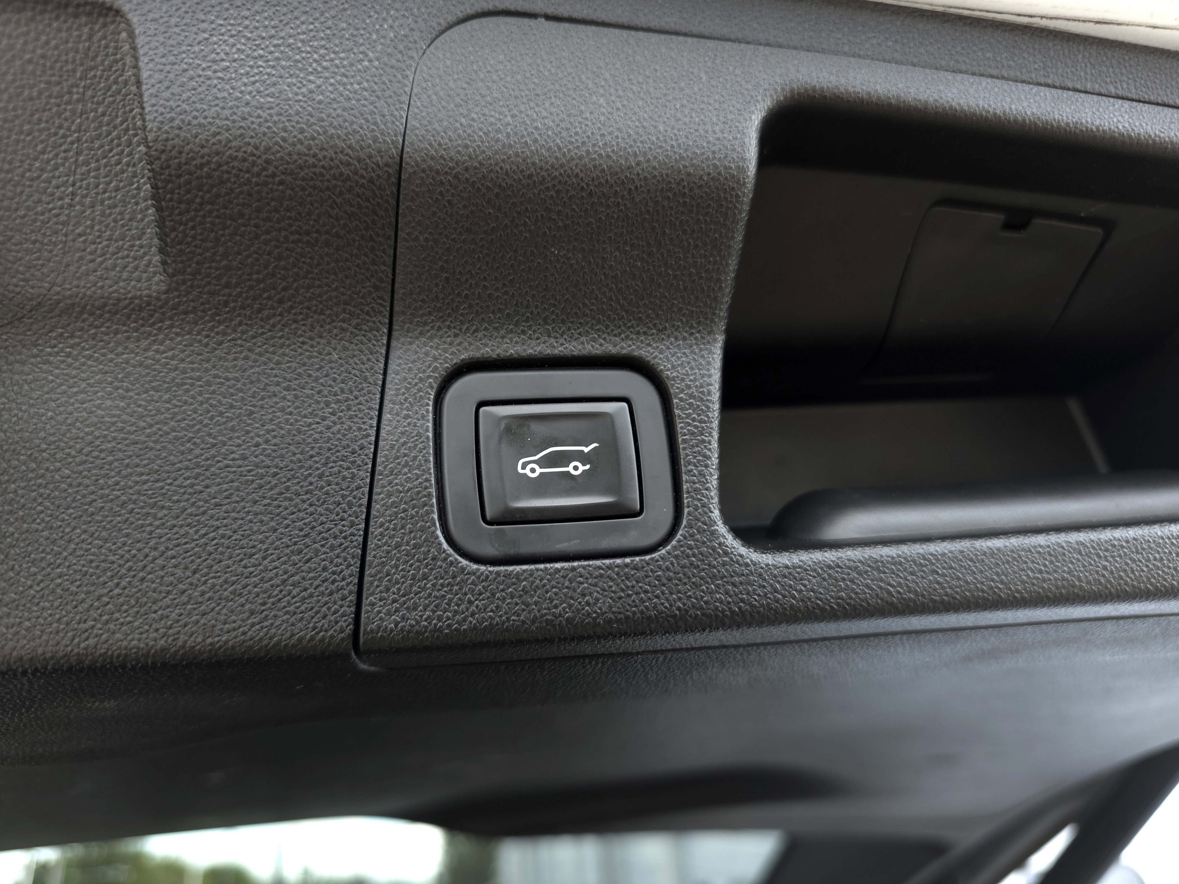 Used 2019 GMC Acadia SLE image 34