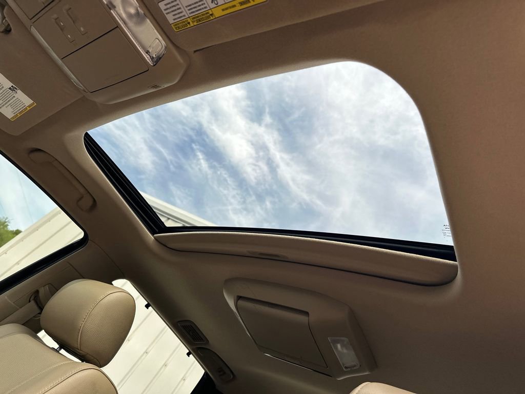 Used 2018 Toyota Sequoia Platinum image 33