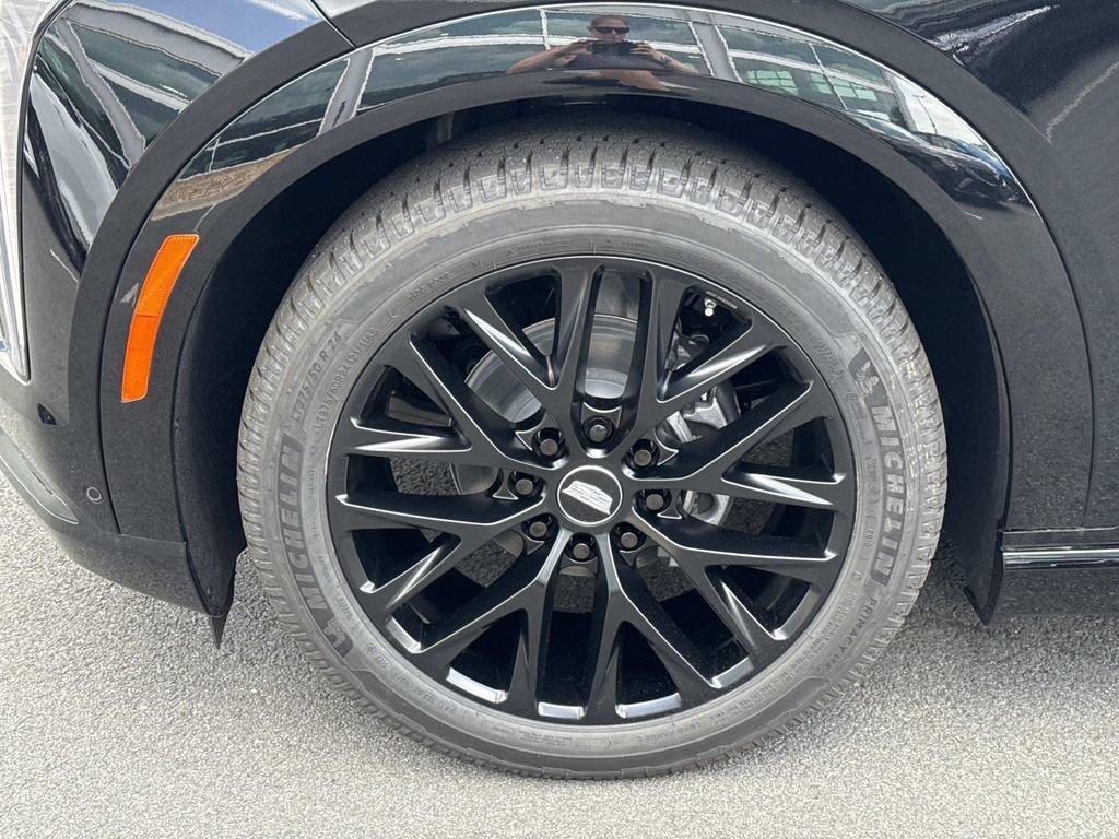 New 2026 Cadillac Escalade IQ Sport 1 w/ LPO, ONYX Package AWD/4WD image 7