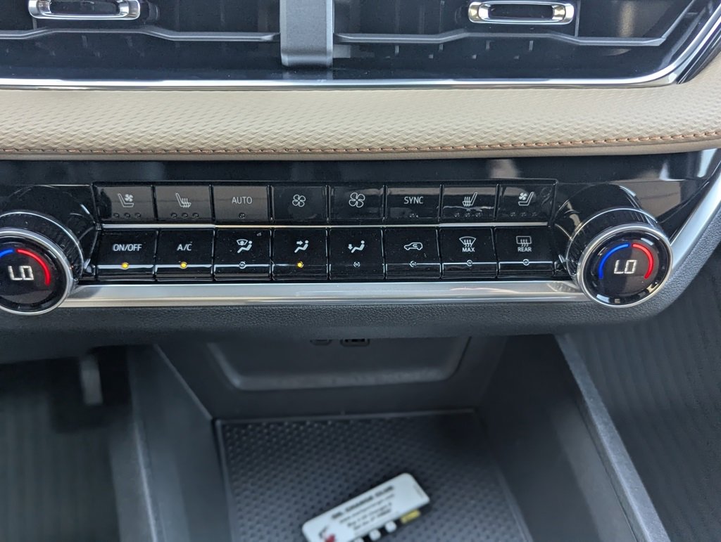 New 2026 Chevrolet Equinox ACTIV w/ Convenience Package III image 24