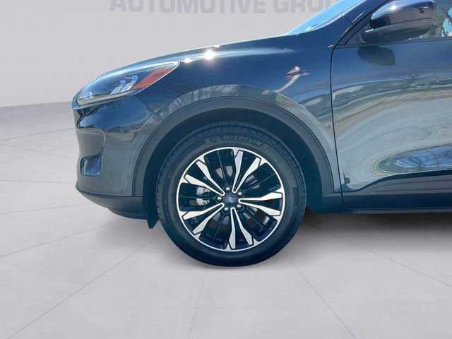 Certified 2022 Ford Escape SEL w/ SEL Stealth AWD Package image 9