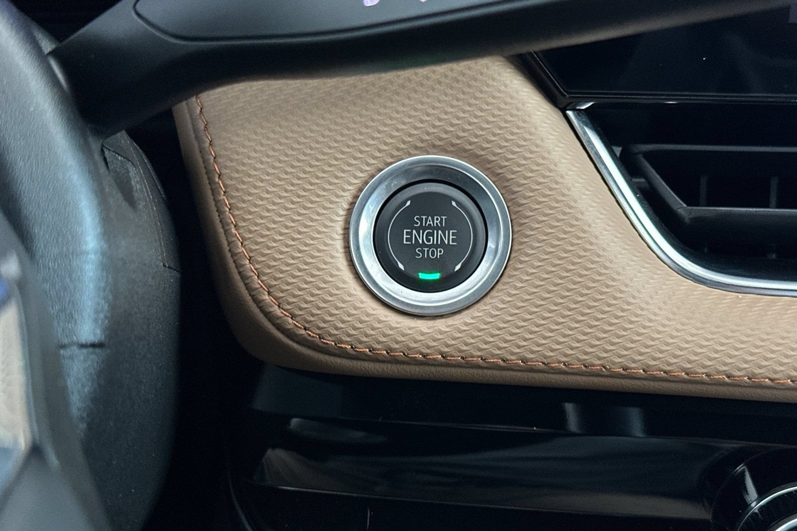 Used 2025 Chevrolet Equinox ACTIV FWD image 30