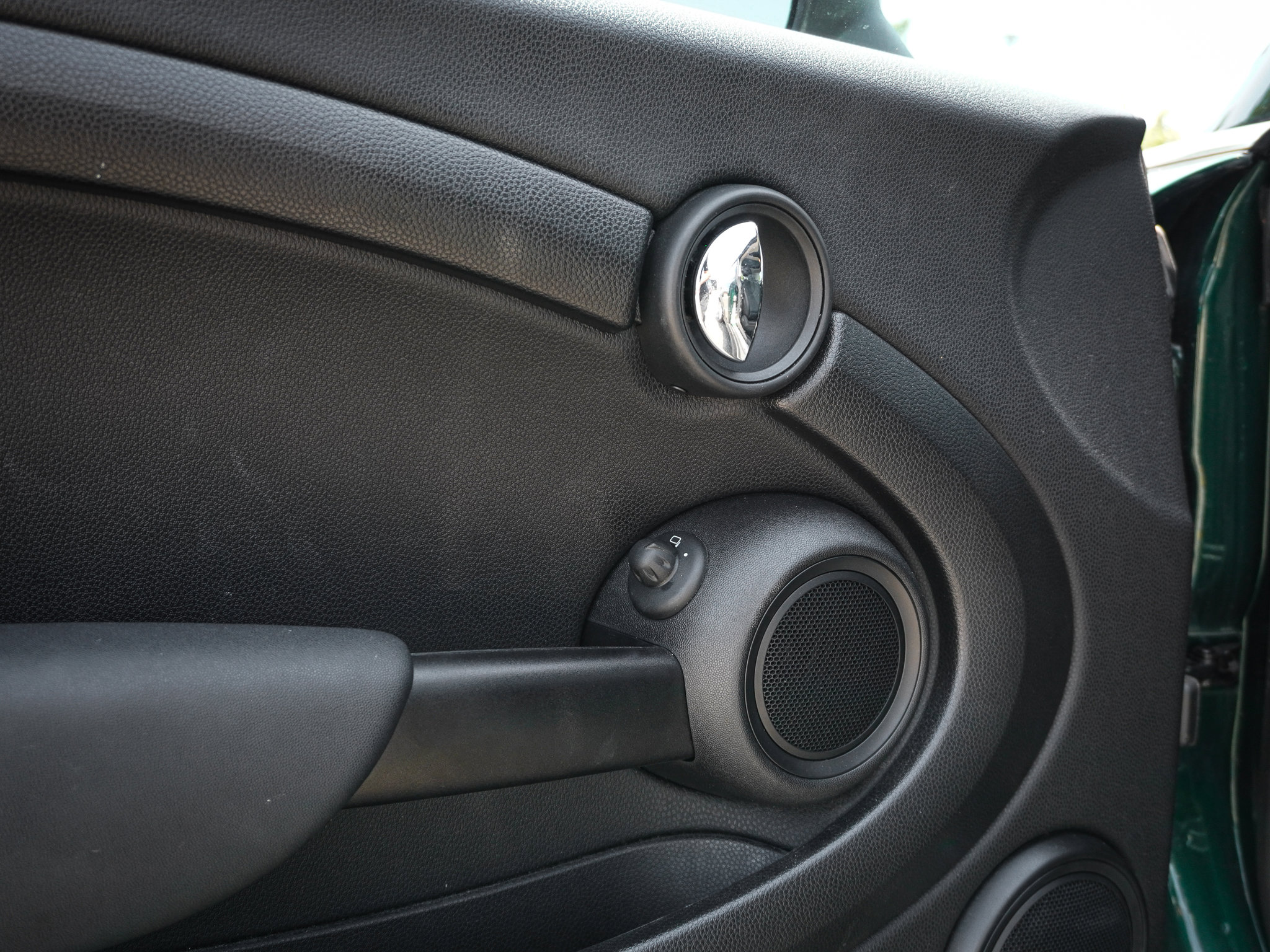 Used 2013 MINI Cooper Hardtop image 15