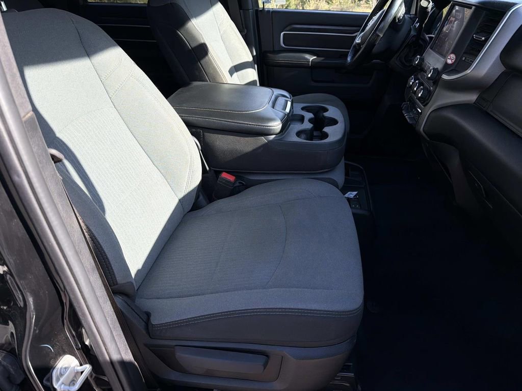 Used 2024 RAM 3500 Big Horn image 24