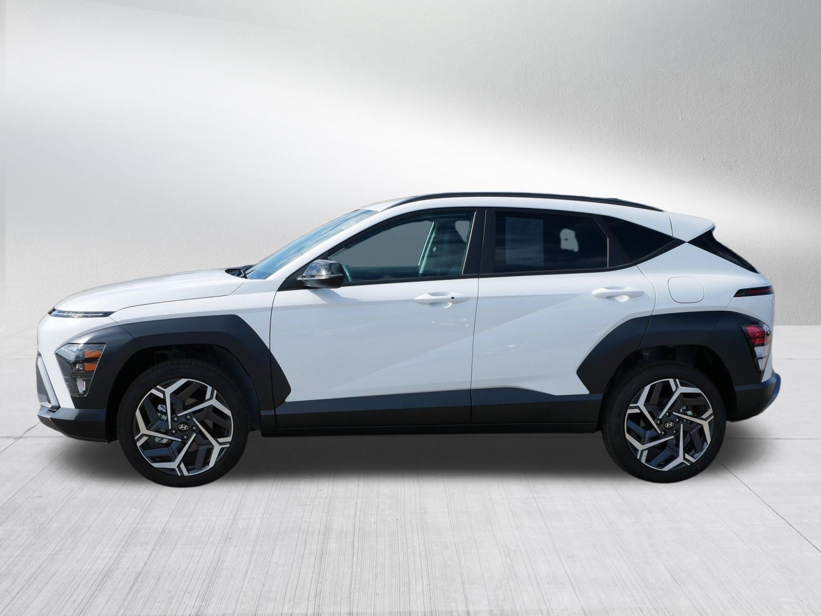 Certified 2026 Hyundai Kona SEL Premium AWD/4WD image 4
