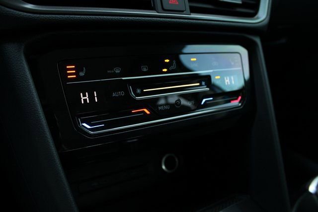 New 2026 Volkswagen Taos SE AWD/4WD image 6