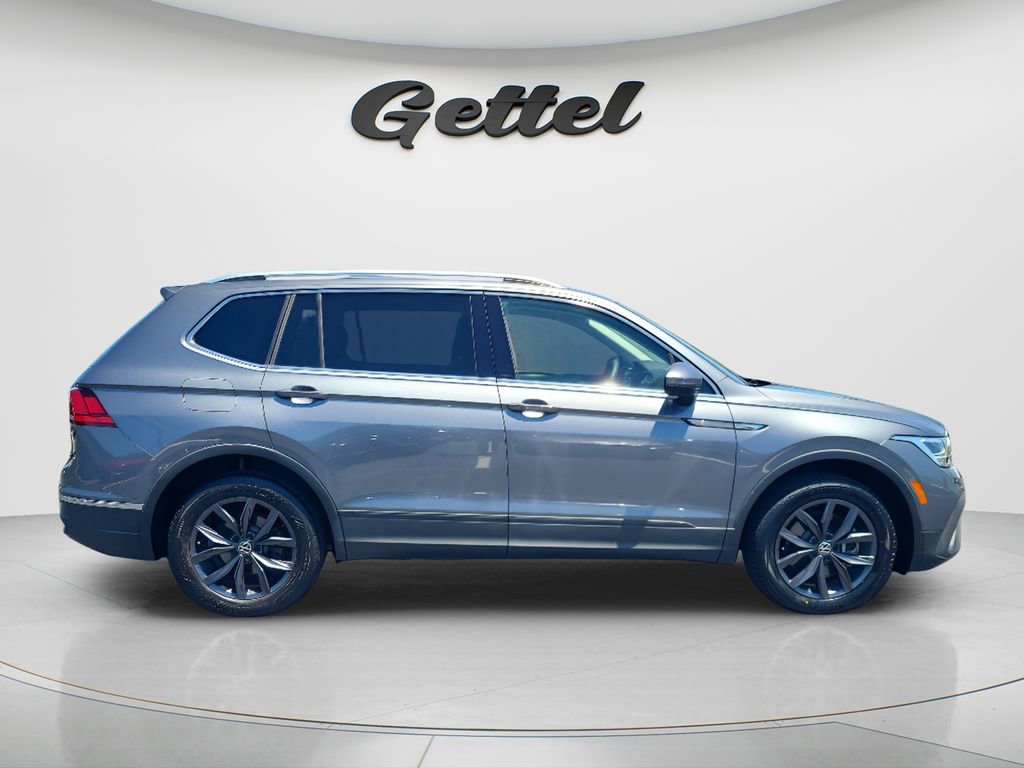 Used 2023 Volkswagen Tiguan SE FWD image 4