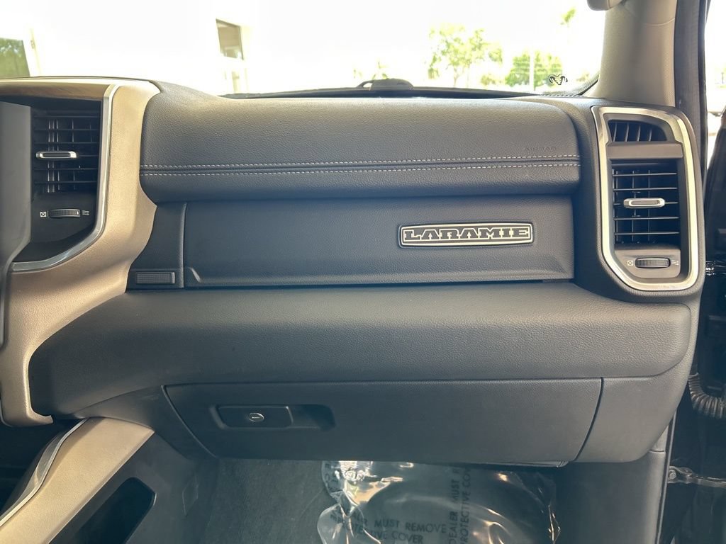 Used 2022 RAM 1500 Laramie AWD/4WD image 27