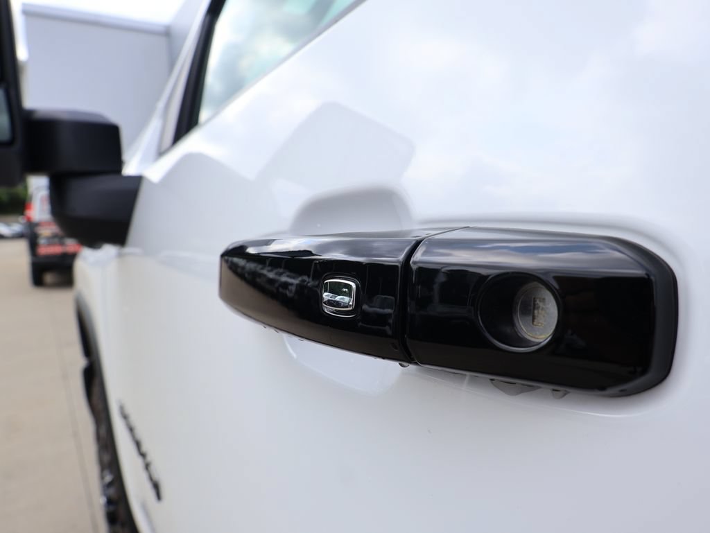 New 2026 Chevrolet Silverado 3500 LTZ w/ LTZ Plus Package AWD/4WD image 11