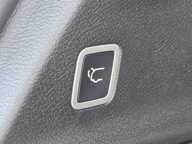 New 2026 Chrysler Pacifica Select image 18