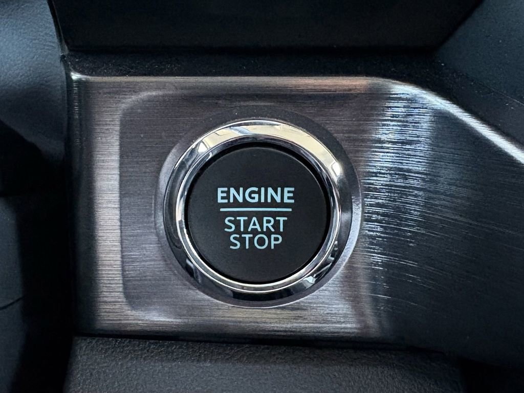 Used 2024 Ford F250 Lariat image 24